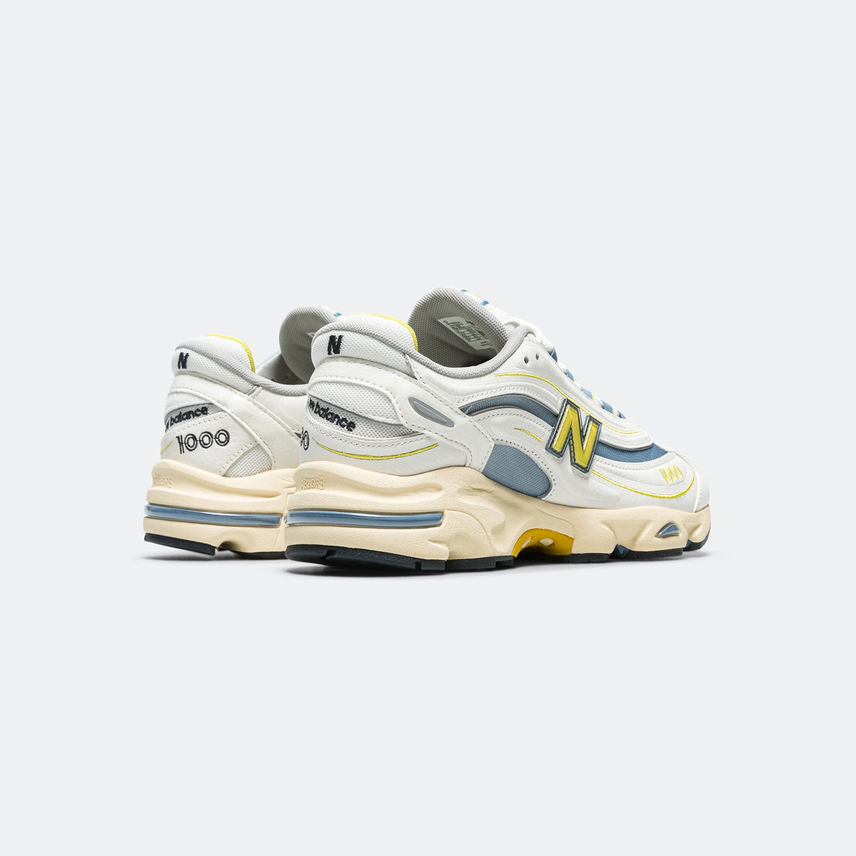 Unisex 1000 Lifestyle Sneakers - White - M1000CA