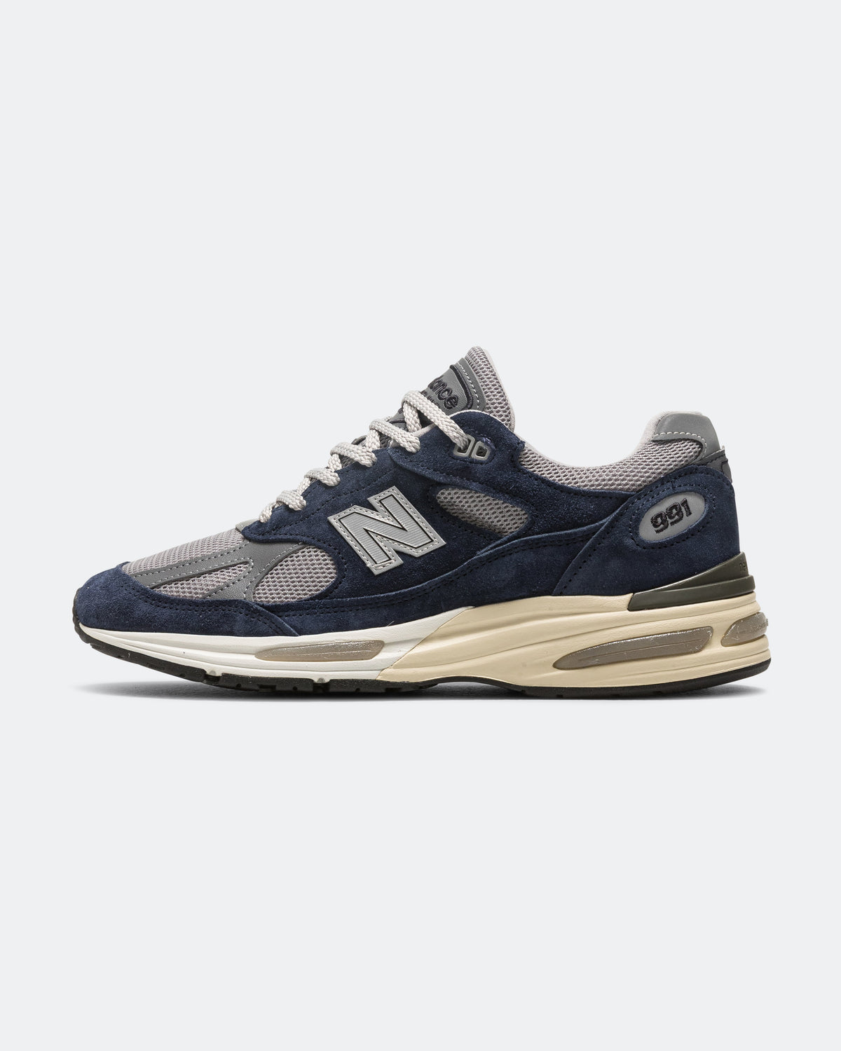 Unisex 991v2 Suede & Mesh Lifestyle Sneakers - Navy - U991NA2