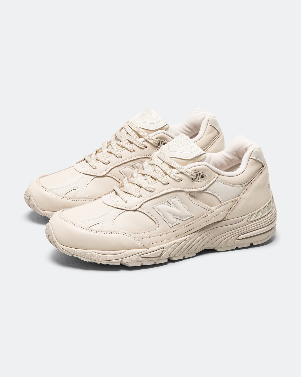 Unisex 991 Leather Lifestyle Sneakers - M991OW