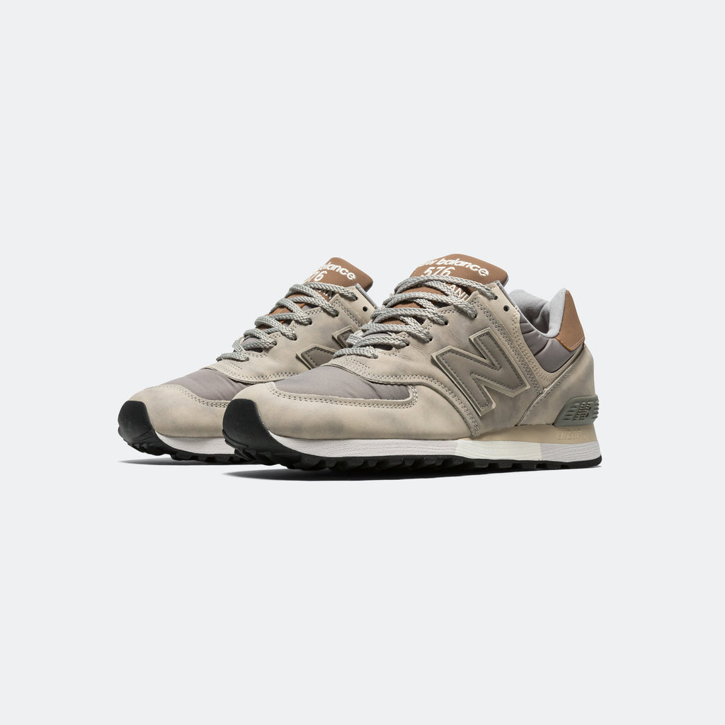 Unisex Lifestyle Sneakers - Grey - OU576GT