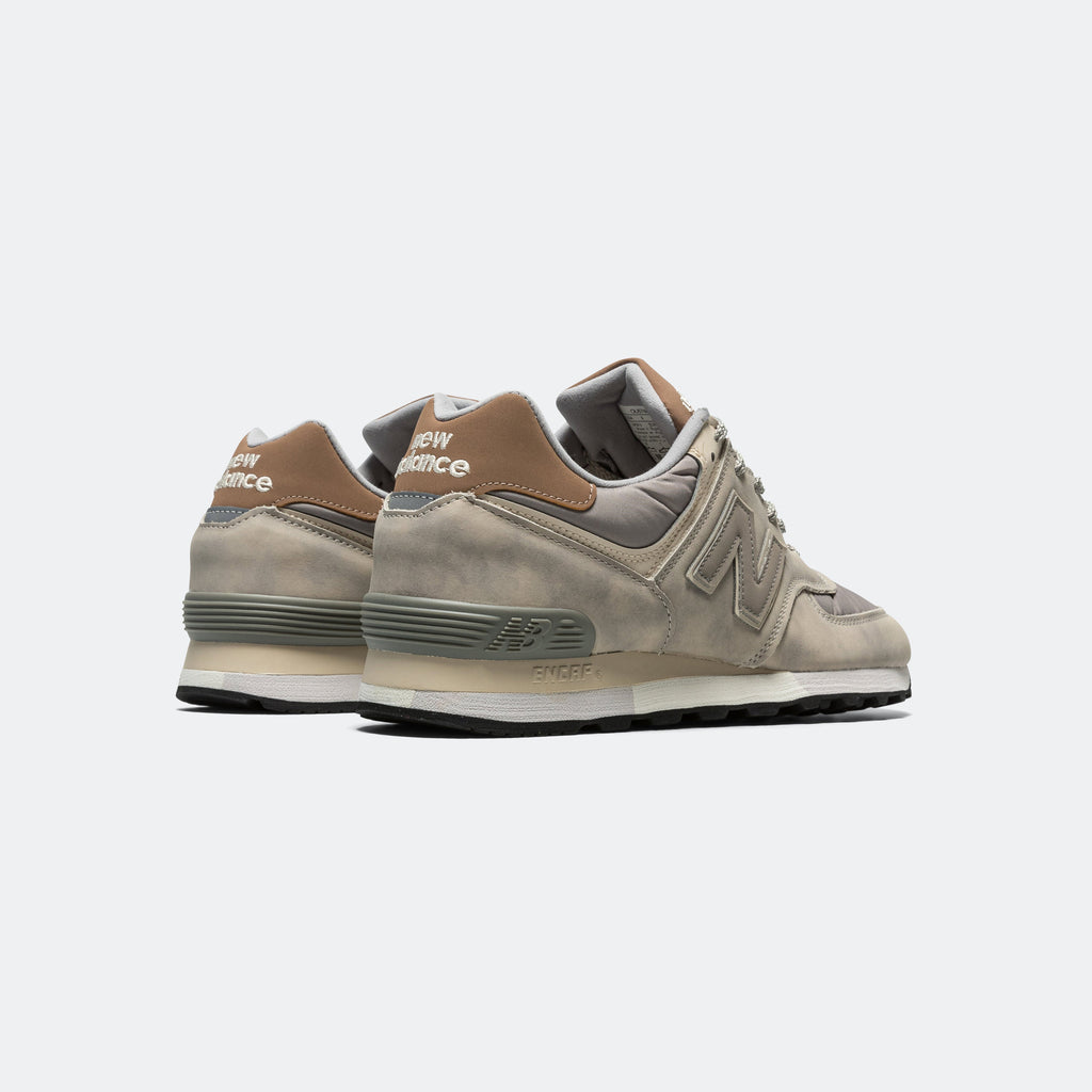 Unisex Lifestyle Sneakers - Grey - OU576GT