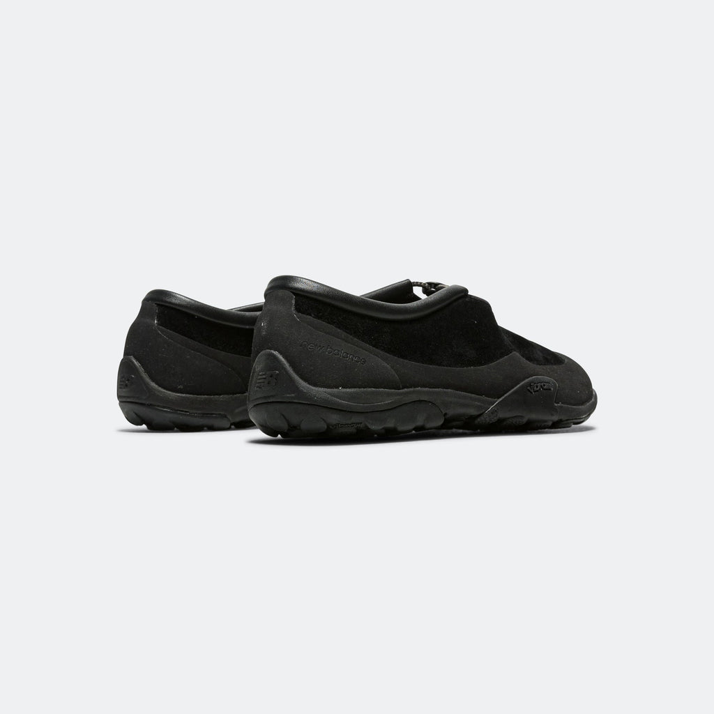 Unisex Leather Lifestyle Sneakers - Black - TDS MT10TDS Minimus