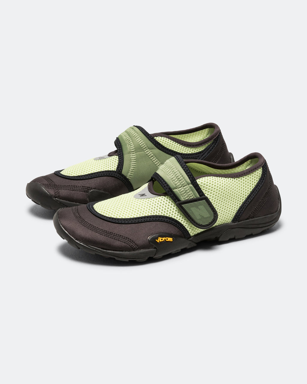 Men's Mesh Lifestyle Sneakers - Brown - MT26I9