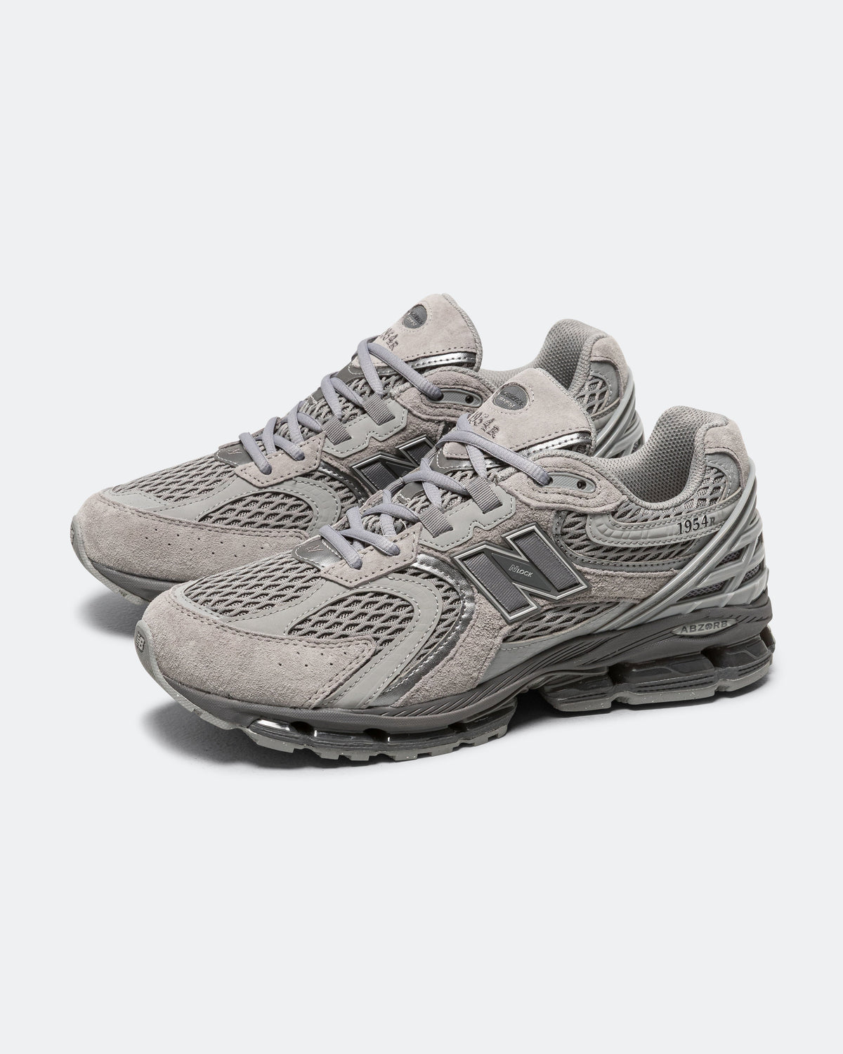 Unisex 2002 Suede & Mesh Lifestyle Sneakers - U195438R