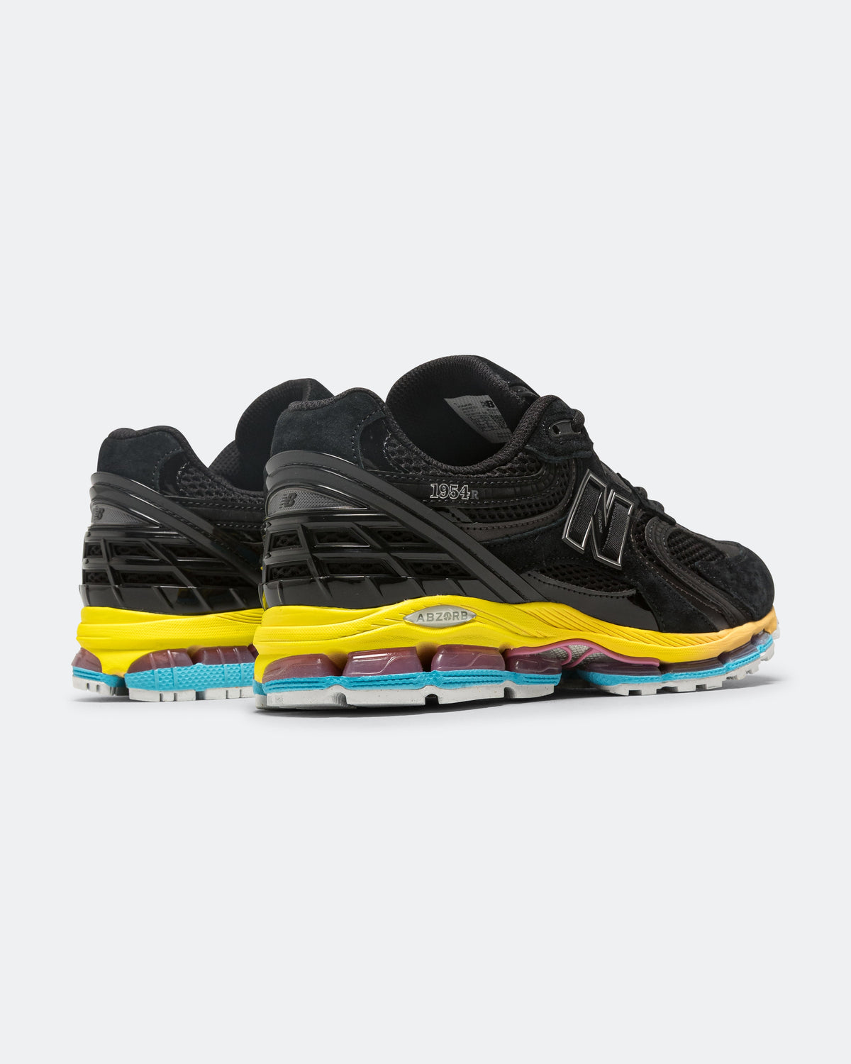 Unisex 2002 Suede & Mesh Lifestyle Sneakers - Black - U19545XS