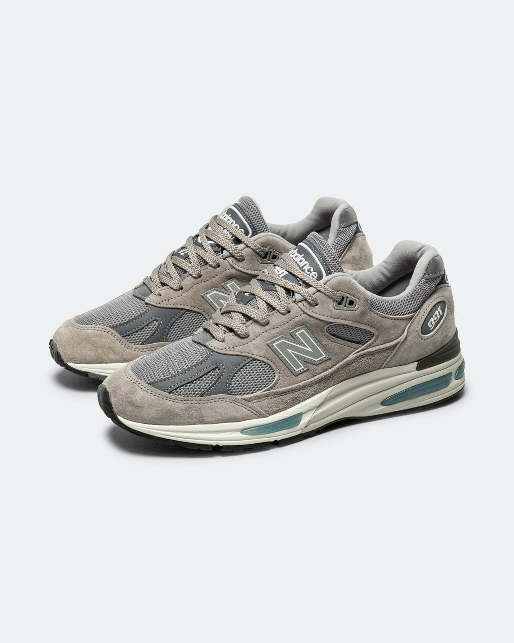 Unisex 991v2 Suede & Mesh Lifestyle Sneakers - Grey - U991GL2