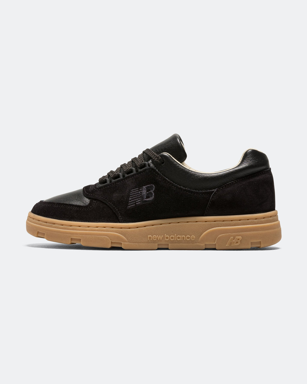 Unisex Suede Lifestyle Sneakers - Black - UADWKKB