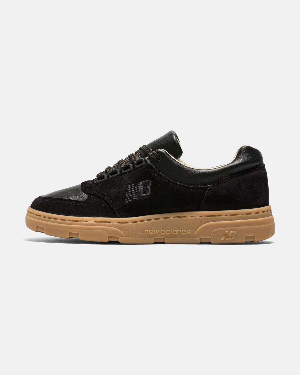 Unisex Suede Lifestyle Sneakers - Black - UADWKKB