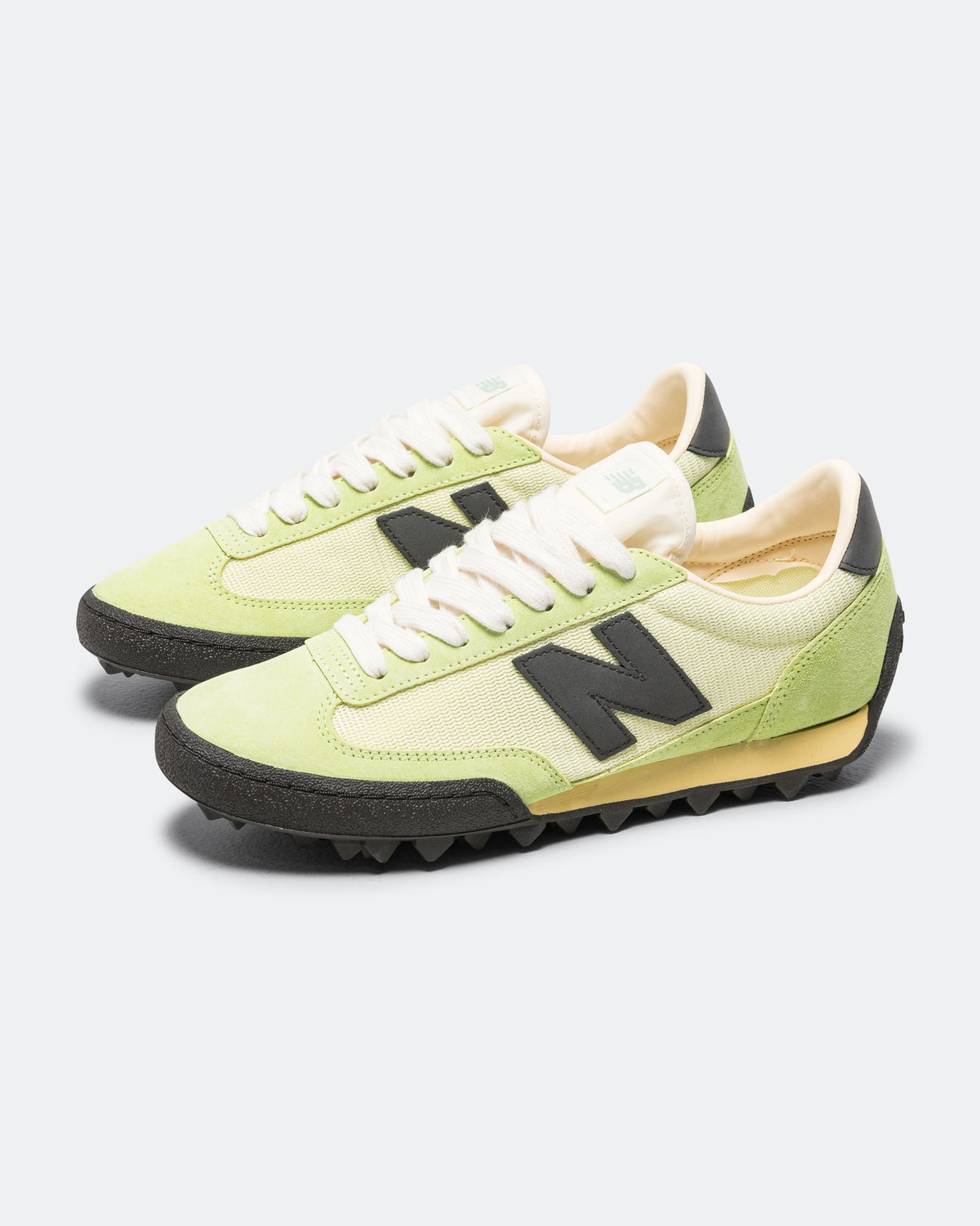 Unisex Suede & Mesh Lifestyle Sneakers - Green - UGTR5T9